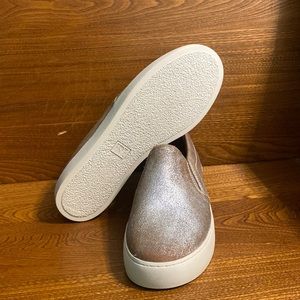 FRYE Women’s Slip on Shoe